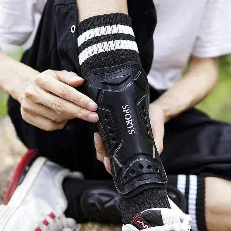  Crashproof Football Shin Pads Shin Guards Toyland EU -  ToylandEU™