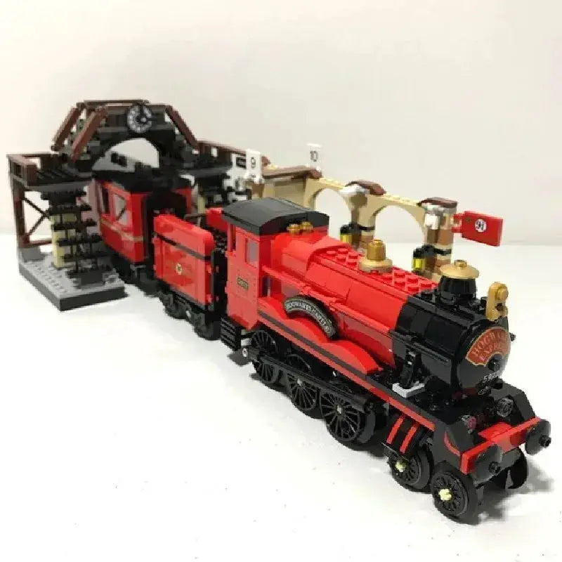 Creative Express Train Building Bricks Set for Kids - ToylandEU