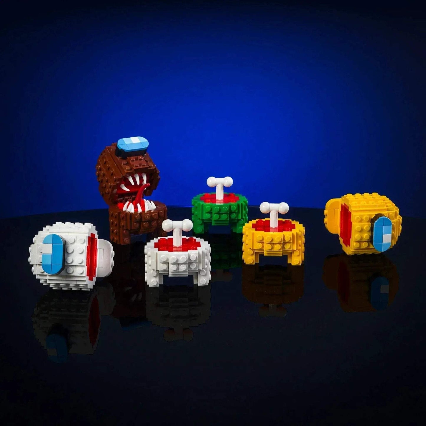 Among Us Crewmate And Imposter Figure Set With Split Play - ToylandEU