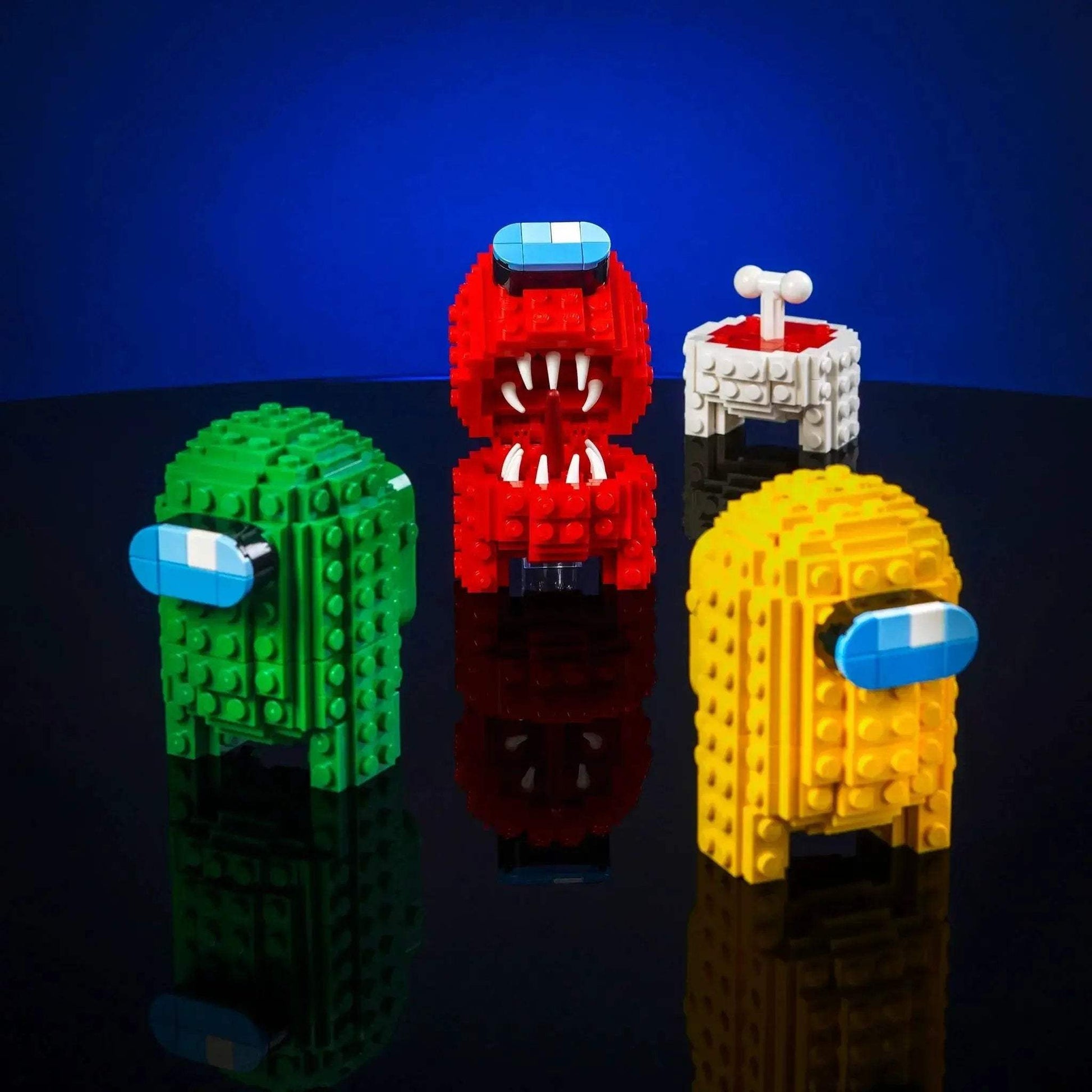 Among Us Crewmate And Imposter Figure Set With Split Play - ToylandEU