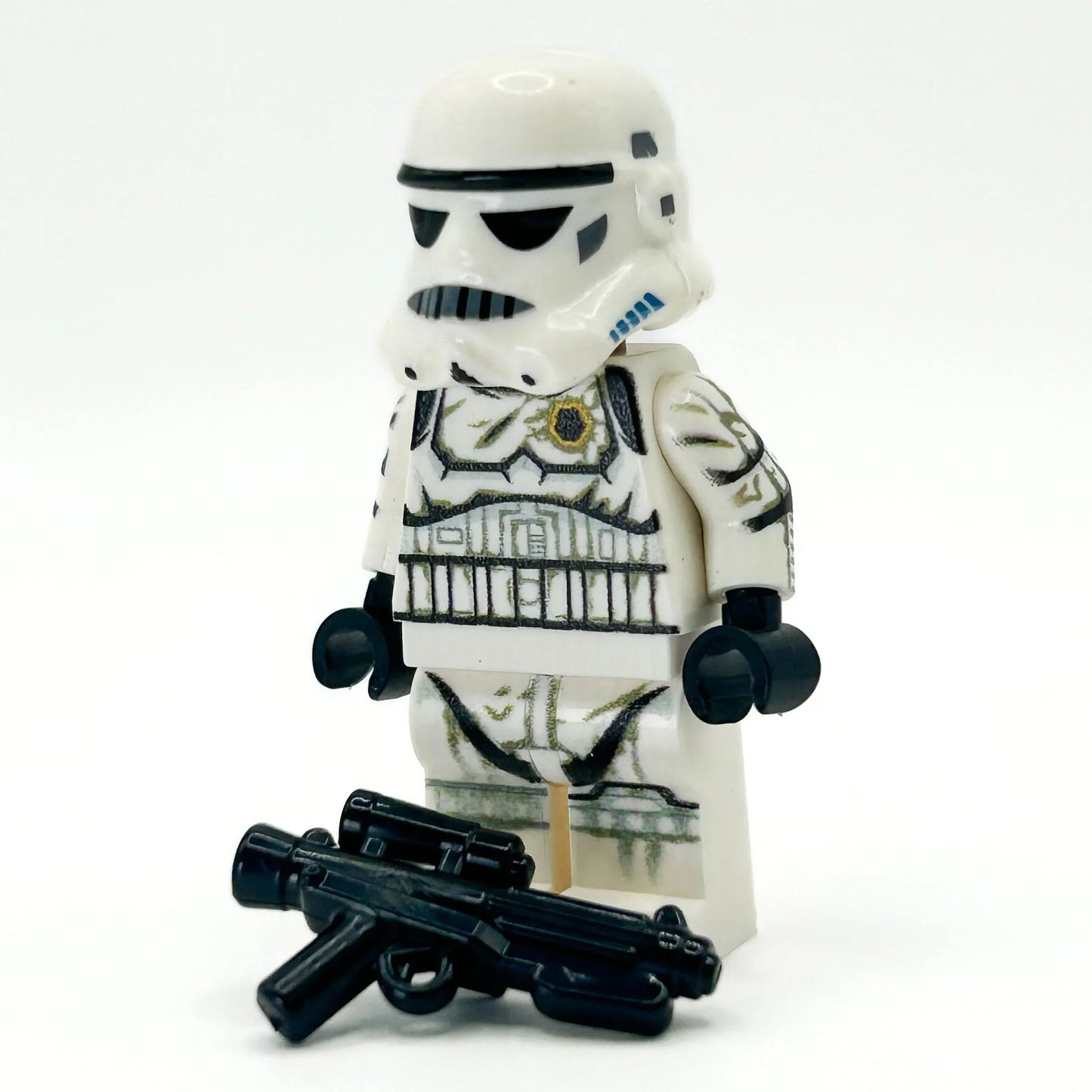 Custom Stormtrooper Figure, Battle-Worn Print, LEGO Legs and Torso, White, Helmet and BrickArms E-11 Blaster - ToylandEU