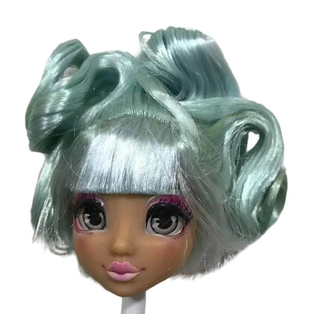 Cute Doll Heads Sparkly Glass Eyes One Sixth Scale Collector - ToylandEU