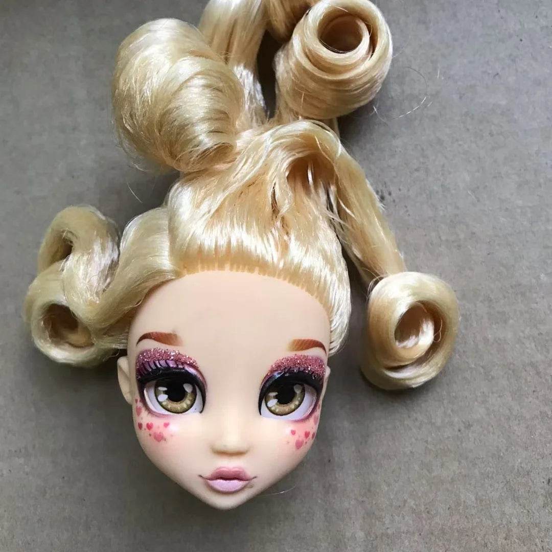 Cute Doll Heads Sparkly Glass Eyes One Sixth Scale Collector - ToylandEU