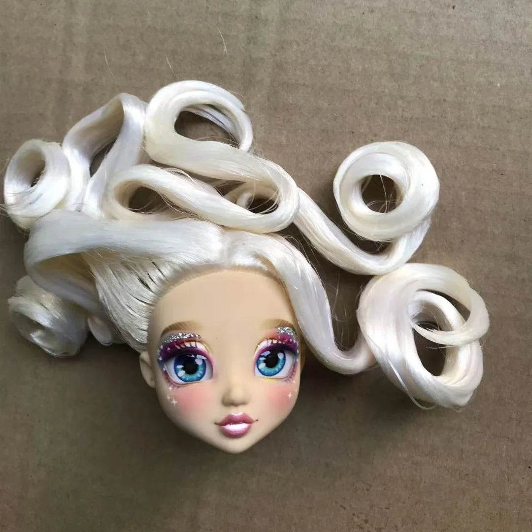 Cute Doll Heads Sparkly Glass Eyes One Sixth Scale Collector - ToylandEU