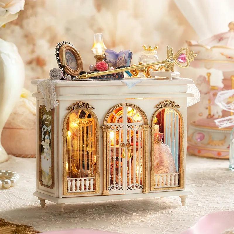  DIY Book Nook Kit | LED Light Included | Toylandeu™ 