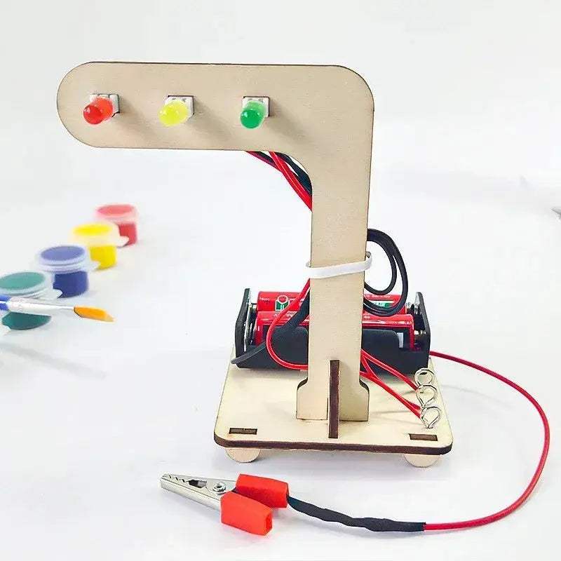 DIY Traffic Lights Kit for Kids Educational STEM Toy - ToylandEU