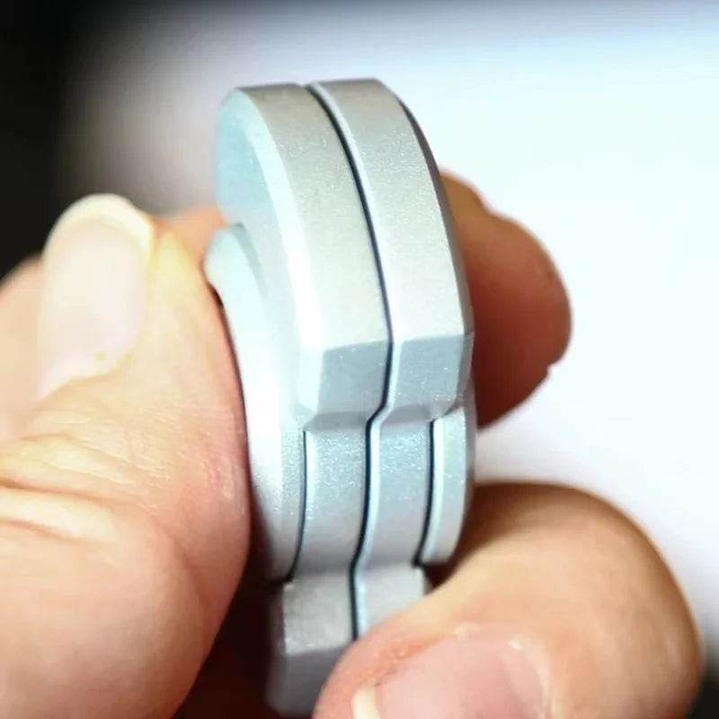 Deluxe Fidget Toy Magnetic Slider Spinner For Adults - ToylandEU