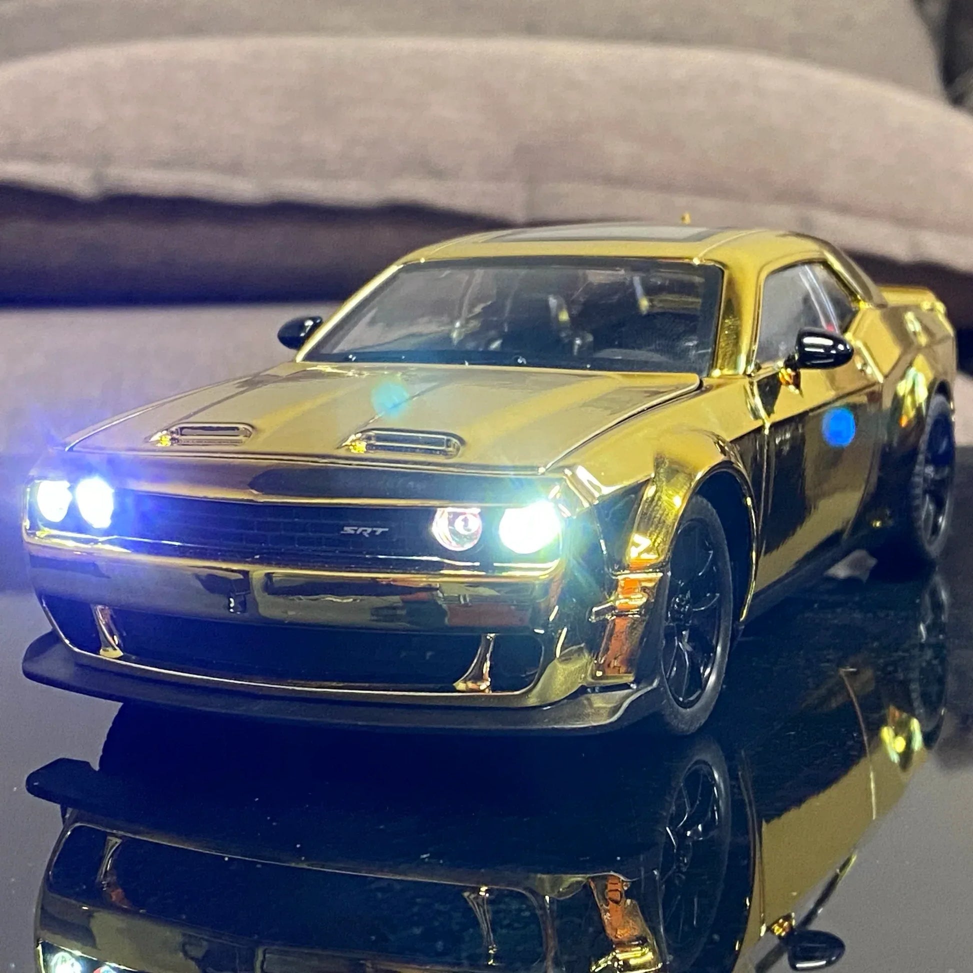 Diecast 1:24 Dodge Challenger SRT Hellcat Redeye with Sound Lights Gift - ToylandEU