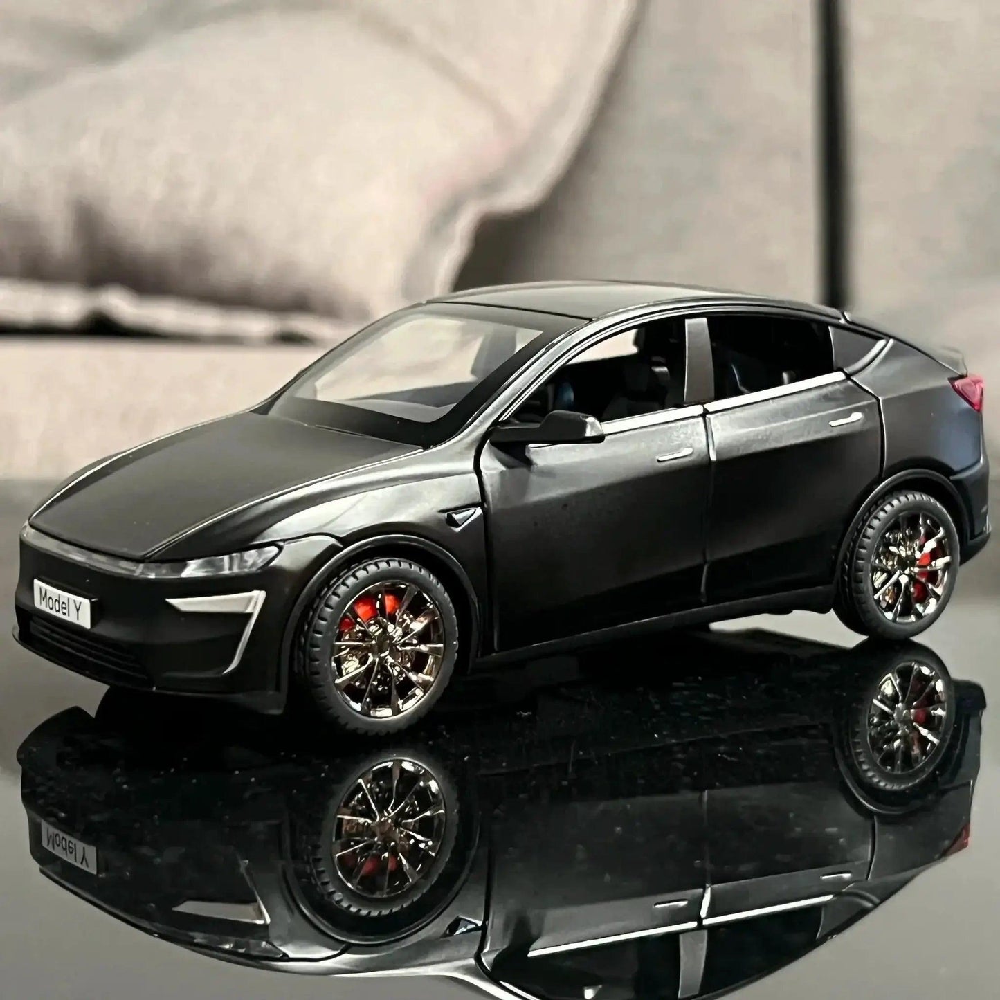    Diecast 1:32 Model Car Sound and Light |   -  ToylandEU™