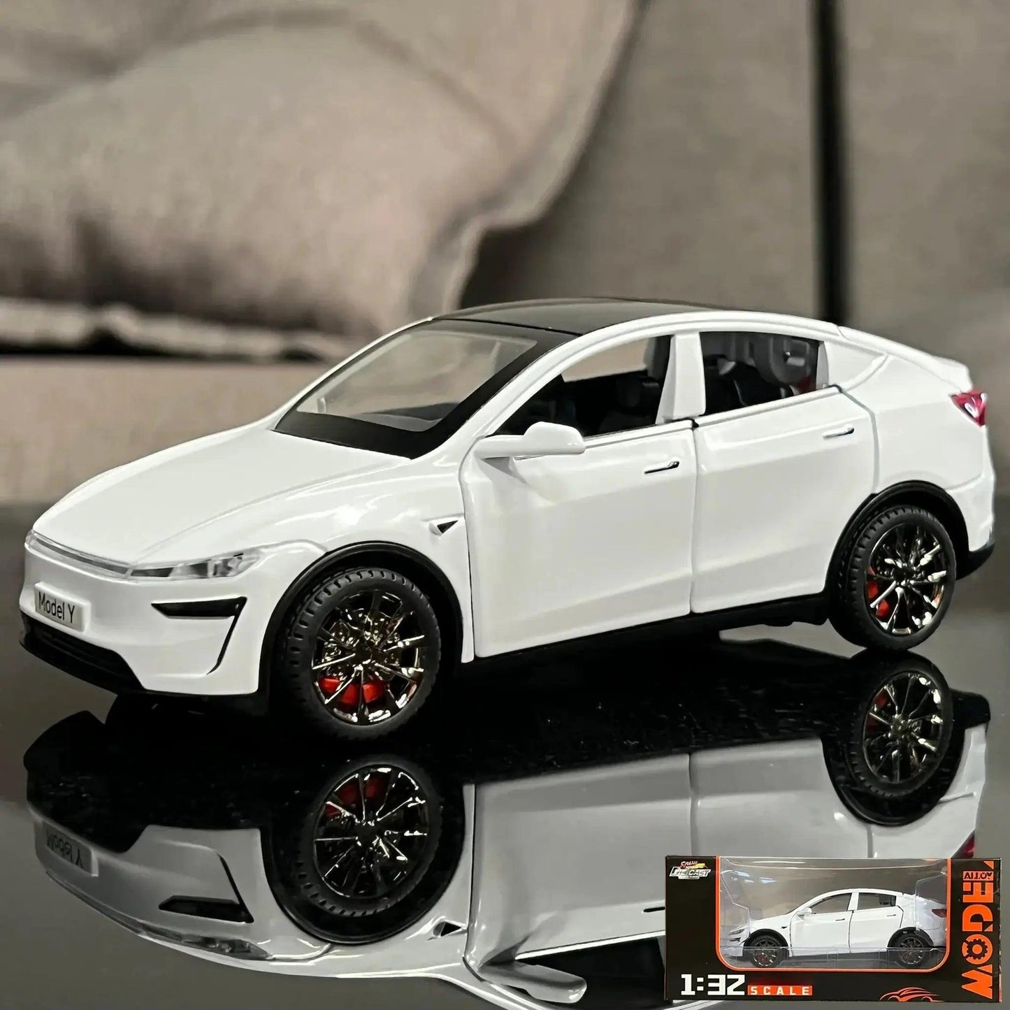    Diecast 1:32 Model Car Sound and Light |   -  ToylandEU™