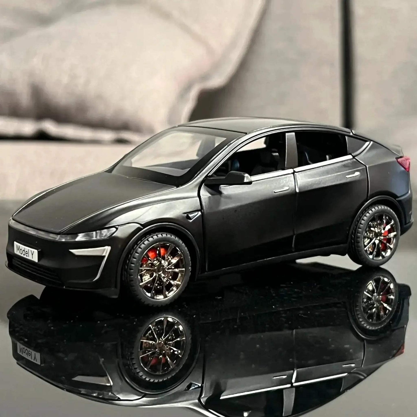    Diecast 1:32 Model Car Sound and Light |   -  ToylandEU™