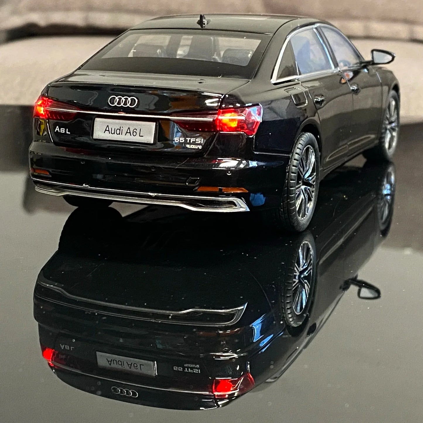 Diecast A6L Car Model With Pull Back Sound And Light For Boyfriend - ToylandEU