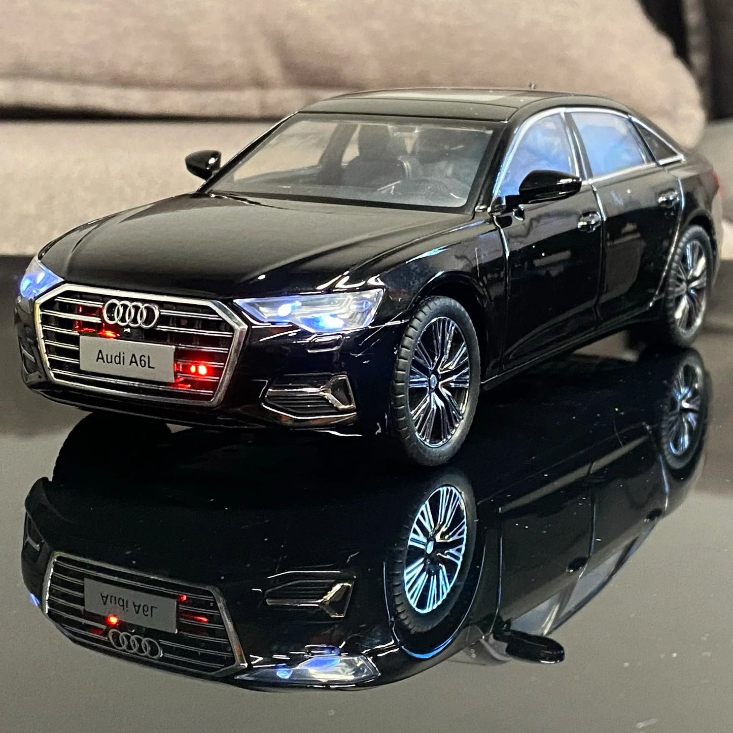 Diecast A6L Car Model With Pull Back Sound And Light For Boyfriend - ToylandEU