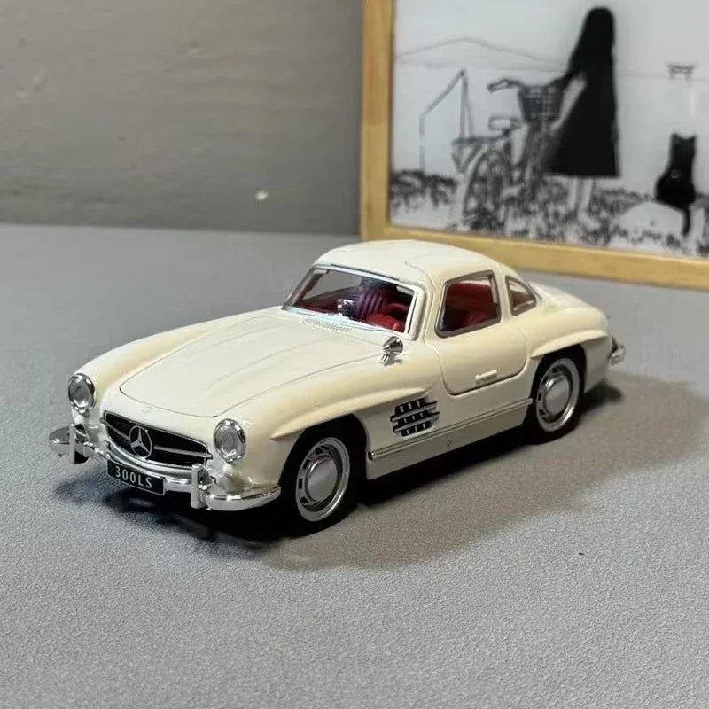 Diecast Alloy Car 1:32 Scale Mercedes Benz 300SL For Boys - ToylandEU