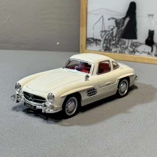 Diecast Alloy Car 1:32 Scale Mercedes Benz 300SL For Boys - ToylandEU