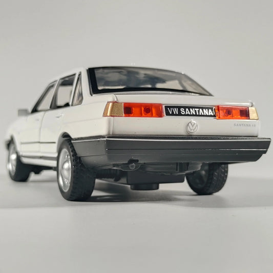 Diecast Car 1:32 Scale Pull Back With Sound And Light For Kids - ToylandEU