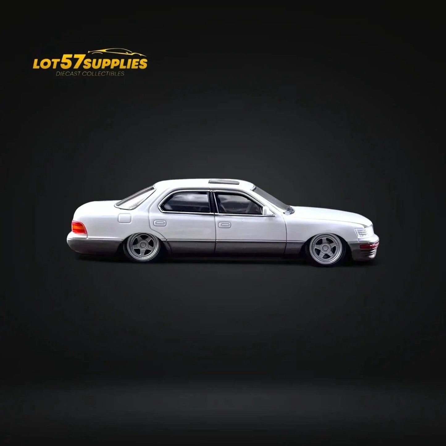  Fine works64 Lexus LS400 White/Gray Double Stanced 1:64 -  ToylandEU™