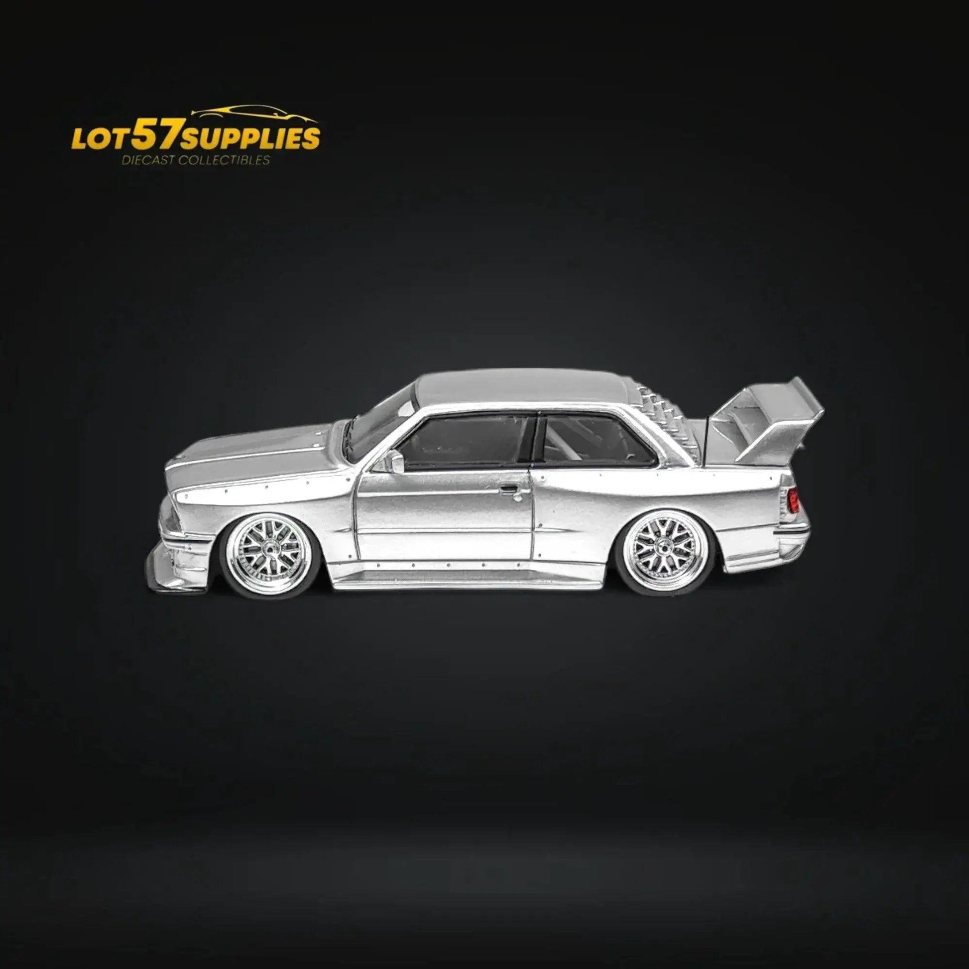  NA BMW E30 Wide-Body Silver 1:64 -  ToylandEU™