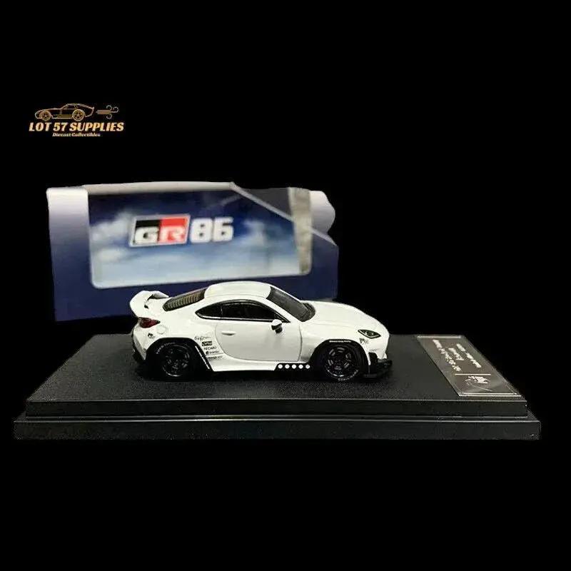  Fuji Toyota GR86 Rocket Bunny Pandem White 1:64 -  ToylandEU™