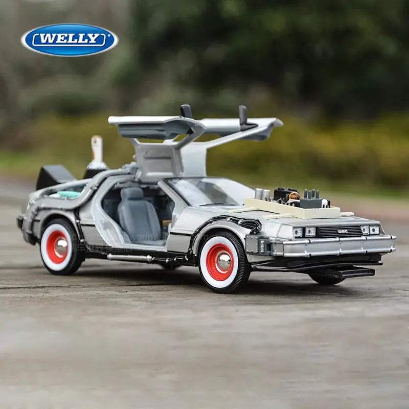 Diecast DeLorean DMC12 Model Car One Twenty Four Time Machine - ToylandEU