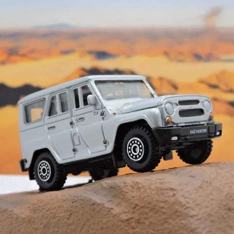 Diecast Jeep Off Road Vehicle Model Scale 1 64 Collectible - ToylandEU