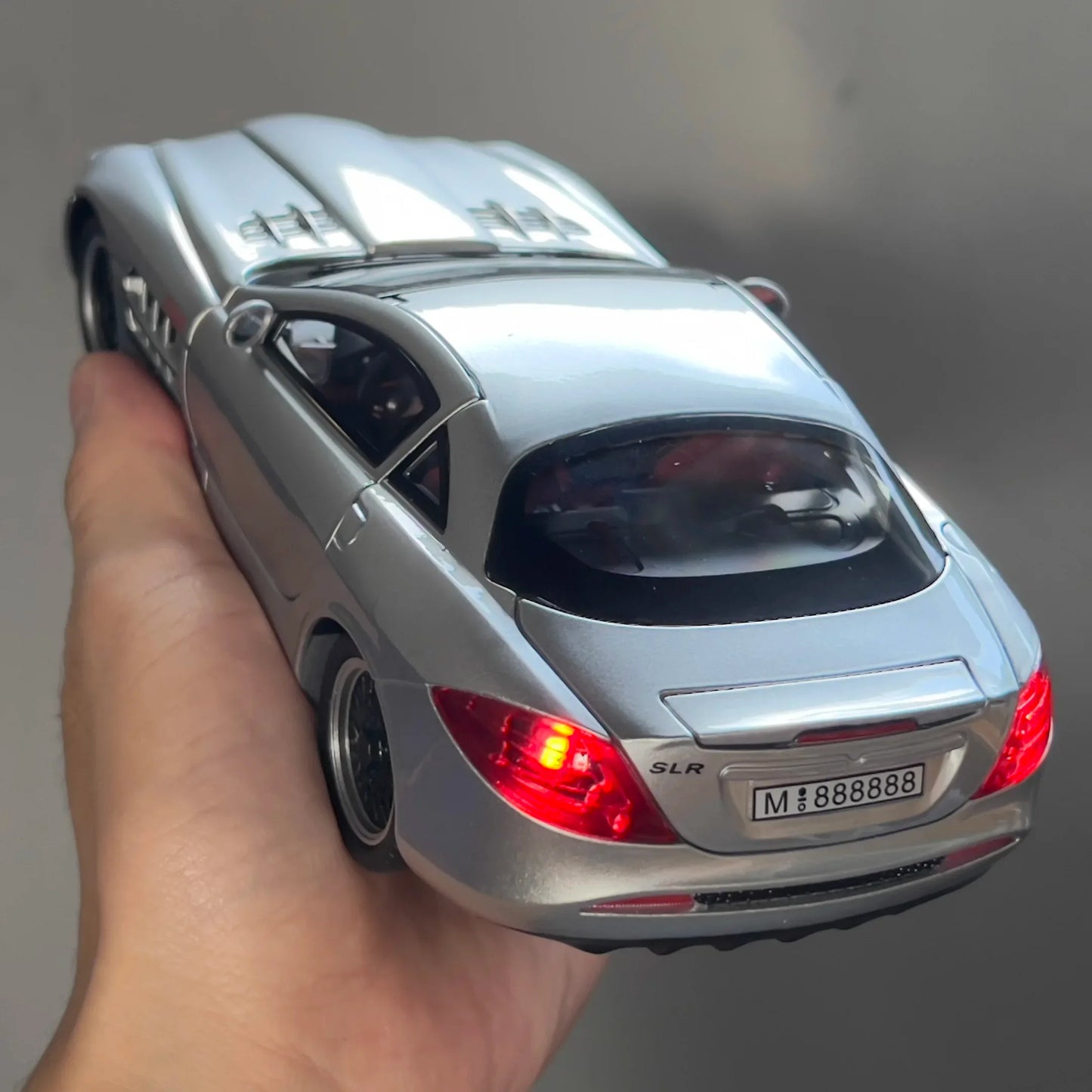Diecast Model Car 1 24 Mercedes SLR McLaren Roadster for Collectors - ToylandEU