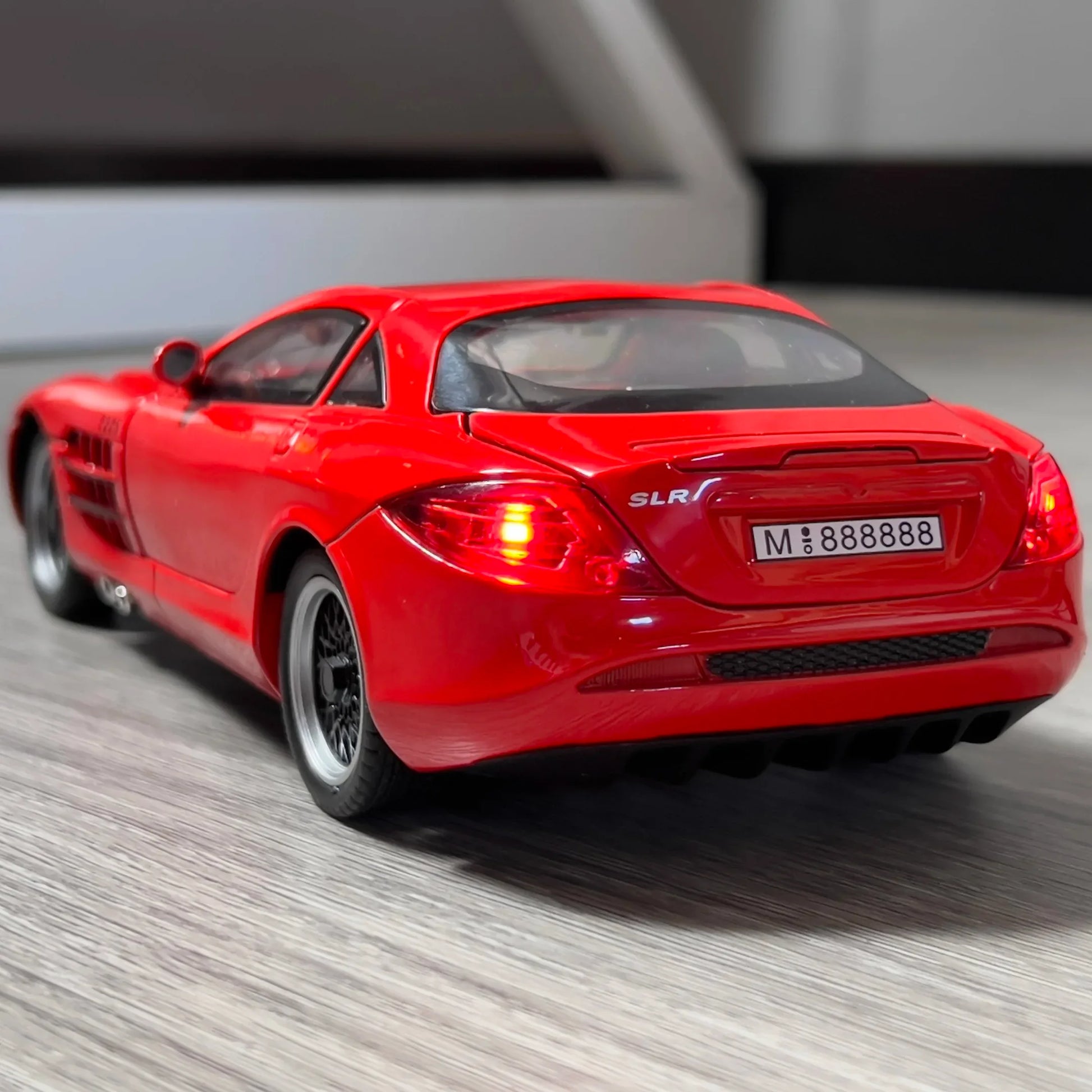 Diecast Model Car 1 24 Mercedes SLR McLaren Roadster for Collectors - ToylandEU