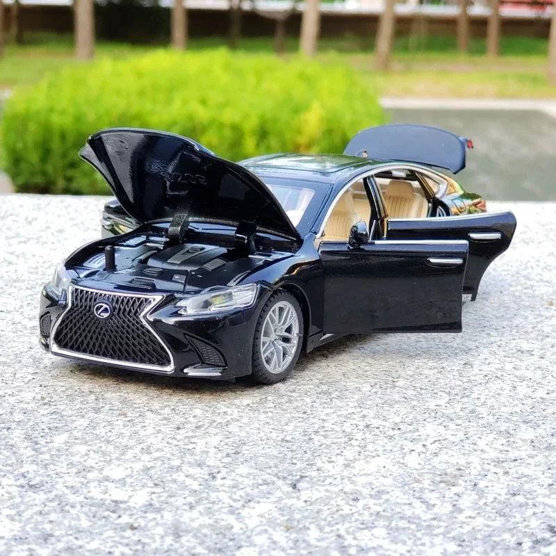 Diecast Model Car | 1:32 Scale Pull Back | Toylandeu™