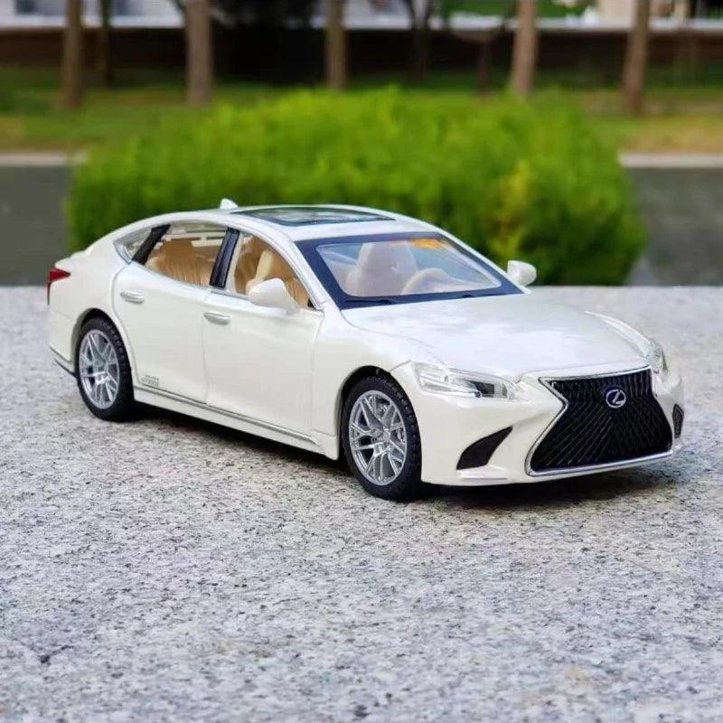 Diecast Model Car | 1:32 Scale Pull Back | Toylandeu™