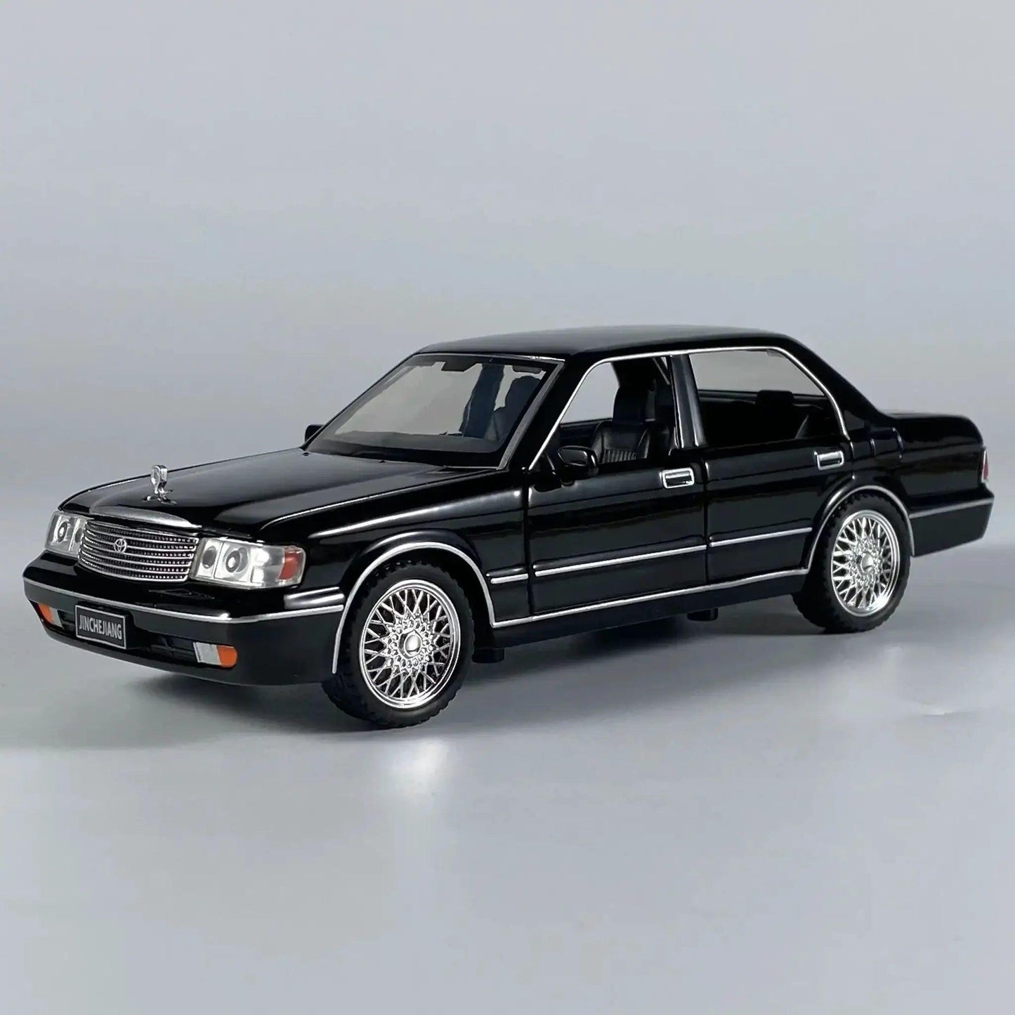  Diecast Model Car 1 32 Scale Toyota Crown Plus|  -  ToylandEU™