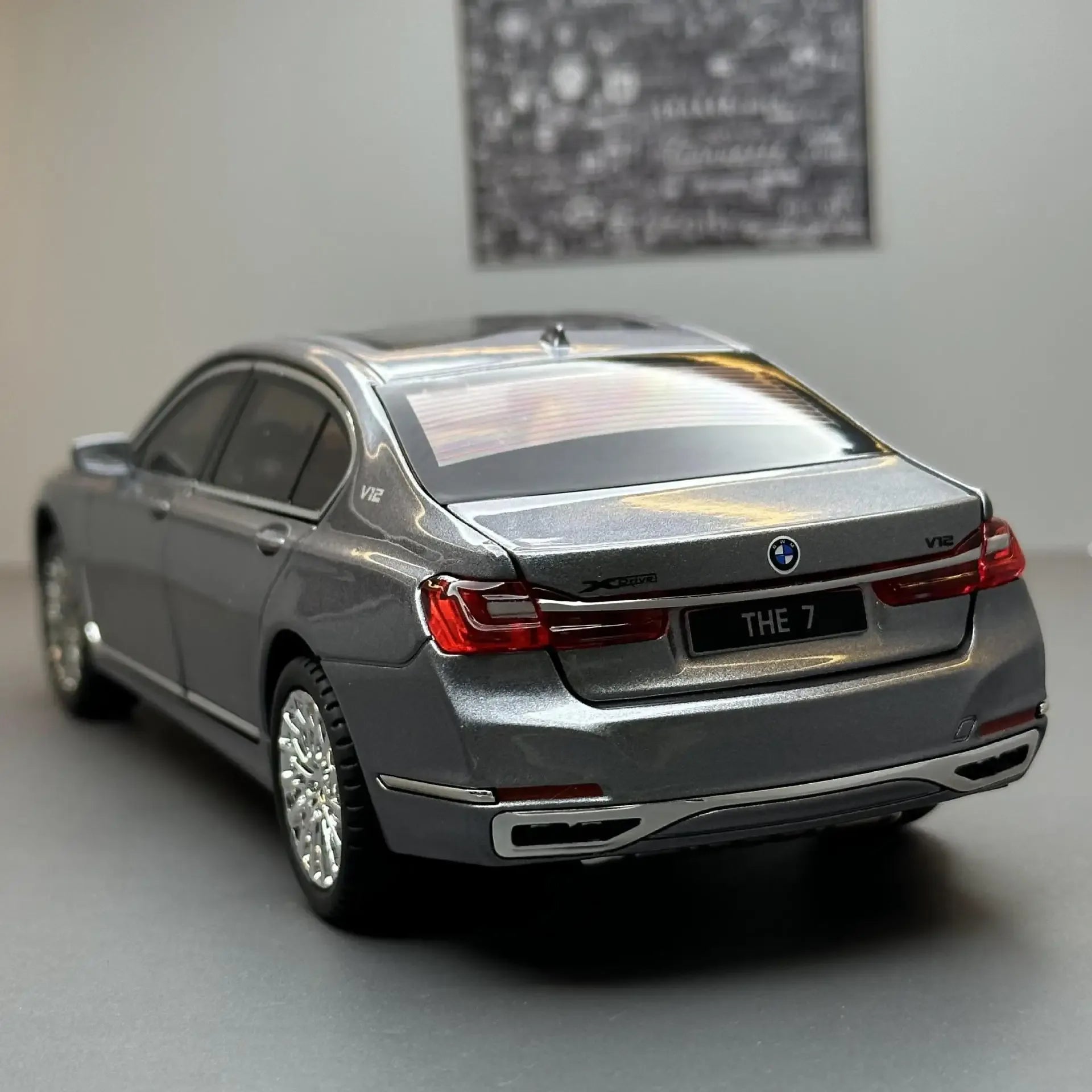 Diecast Model Car BMW 760Li Alloy Construction For Collectors - ToylandEU