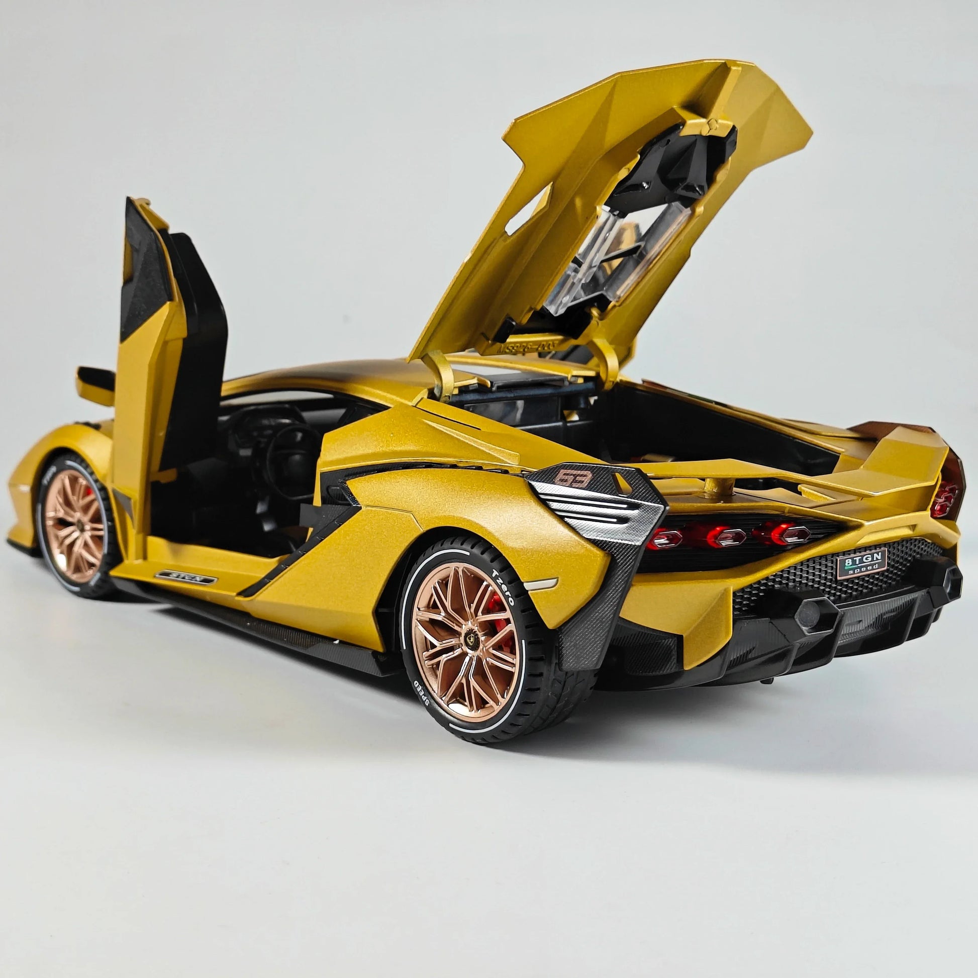 Diecast Model One Eighteen Sian FKP37 With Sound and Light for Collector - ToylandEU