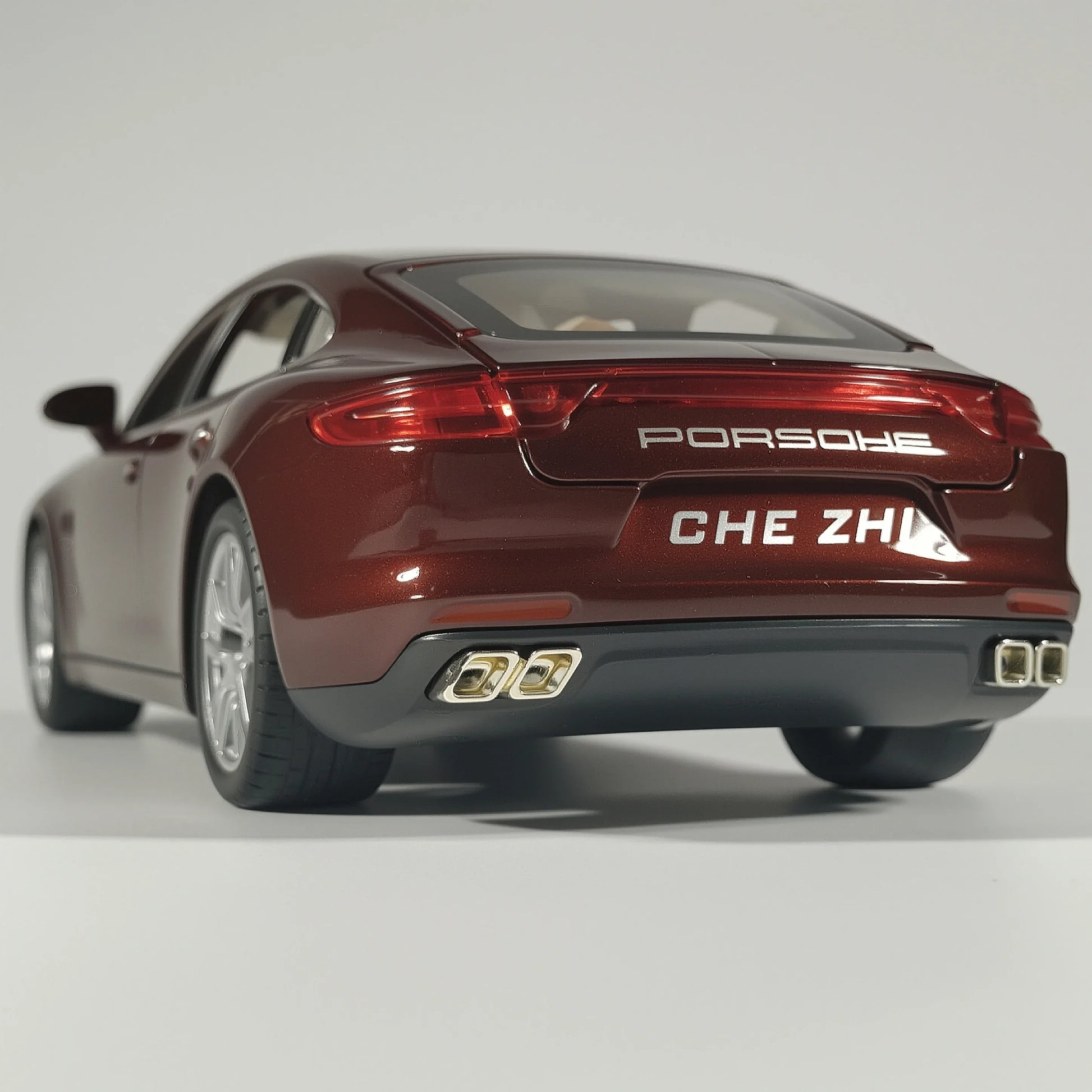 Diecast Porsche Panamera Car with Pull Back Sound and Light for Kids - ToylandEU