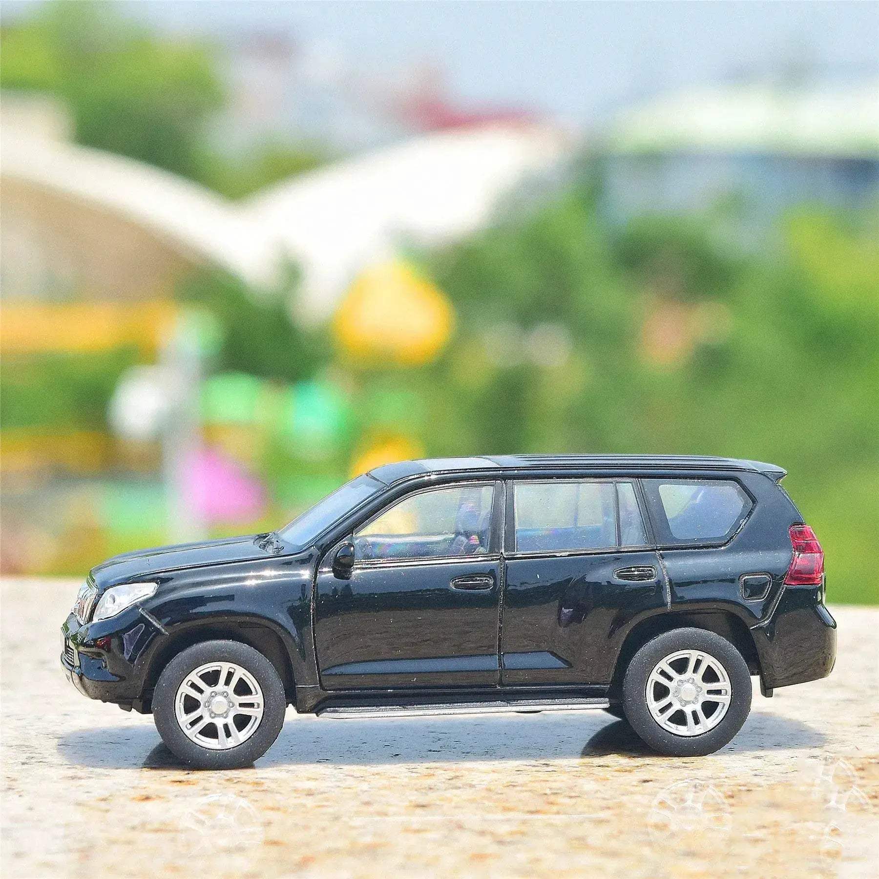 Diecast Toyota Land Cruiser Prado Alloy Collector Car Model - ToylandEU