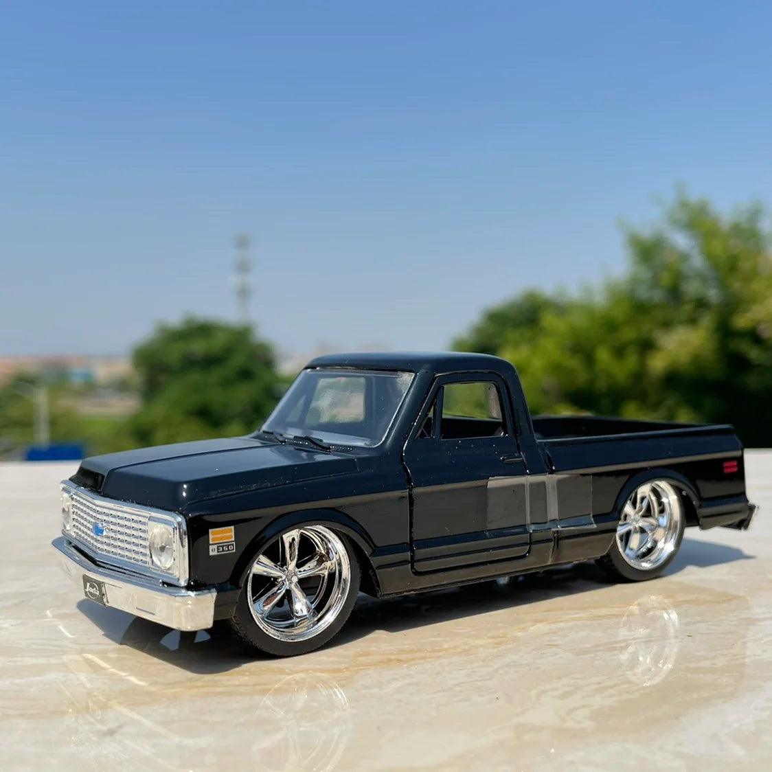  Diecast Truck 1:32 Chevy Pickup | Alloy | Toylandeu™ 