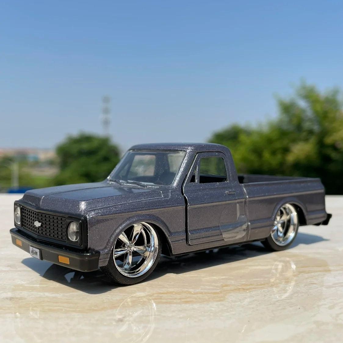  Diecast Truck 1:32 Chevy Pickup | Alloy | Toylandeu™ 