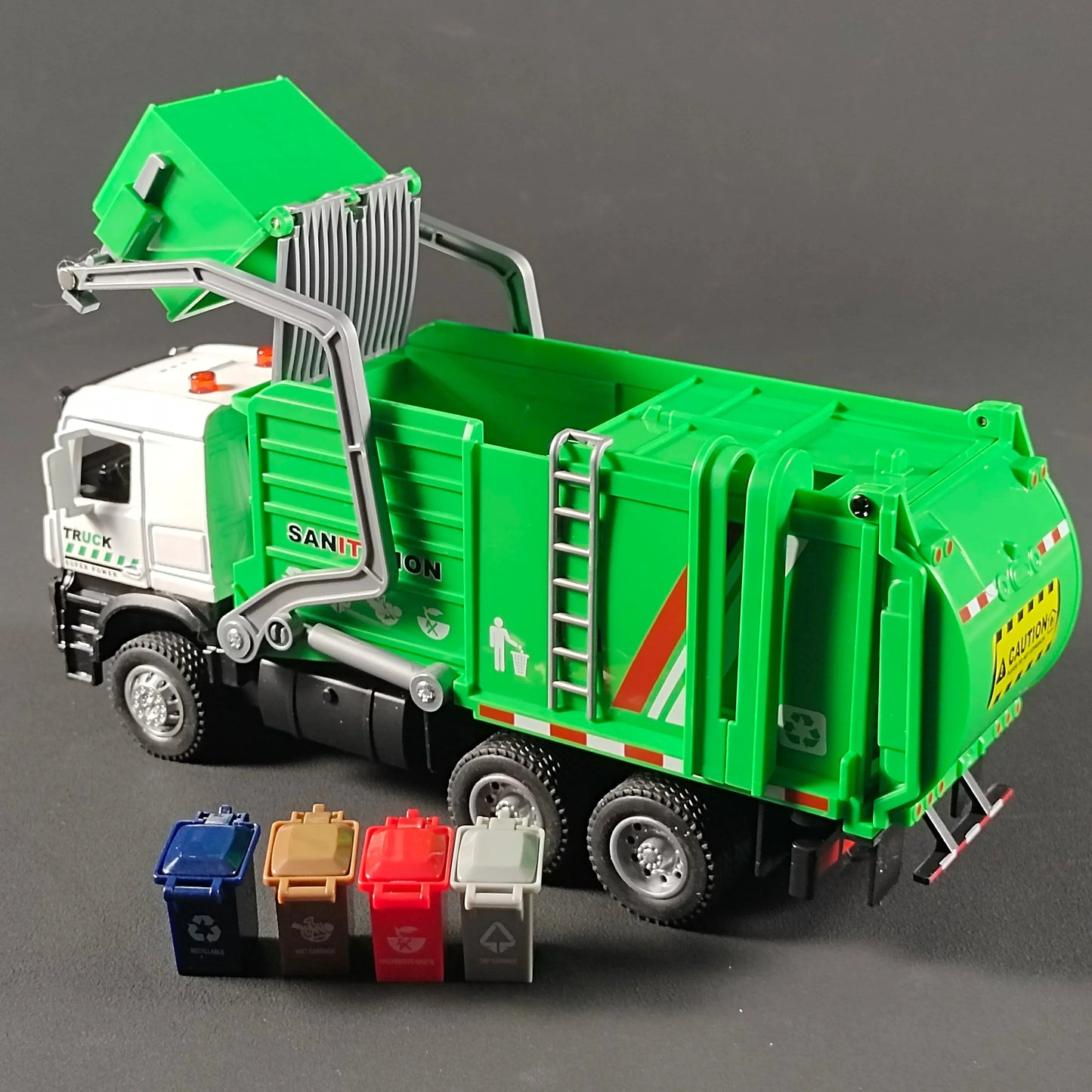 Diecast Truck 1:35 Urban Sanitation With Alloy Construction For Kids - ToylandEU