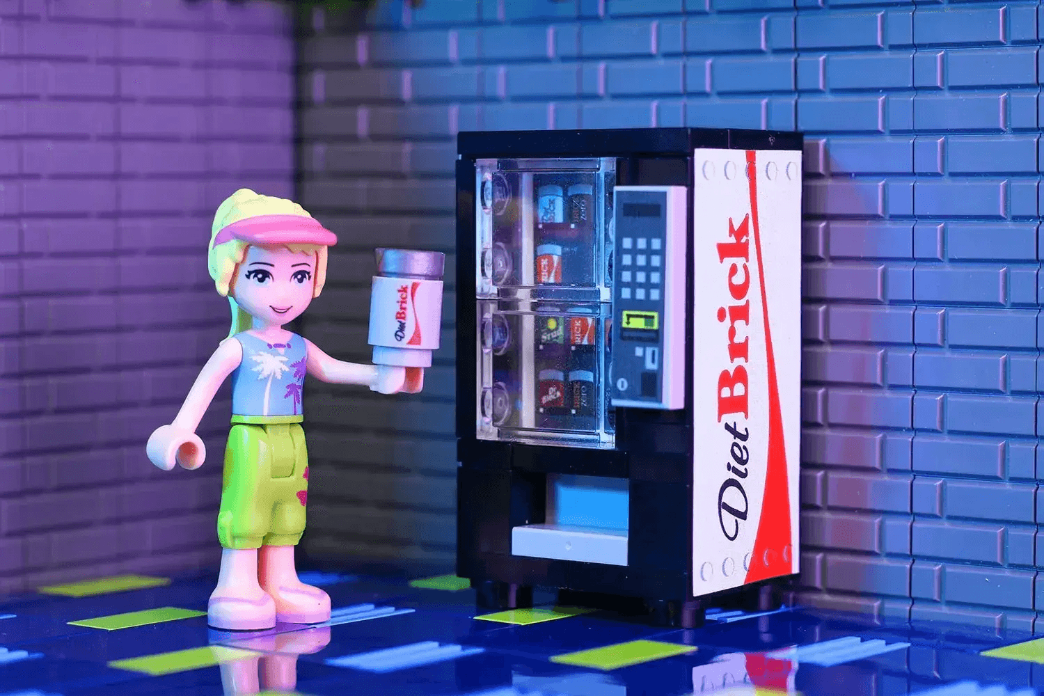 Diet Brick - B3 Customs Soda Vending Machine made using LEGO parts - ToylandEU