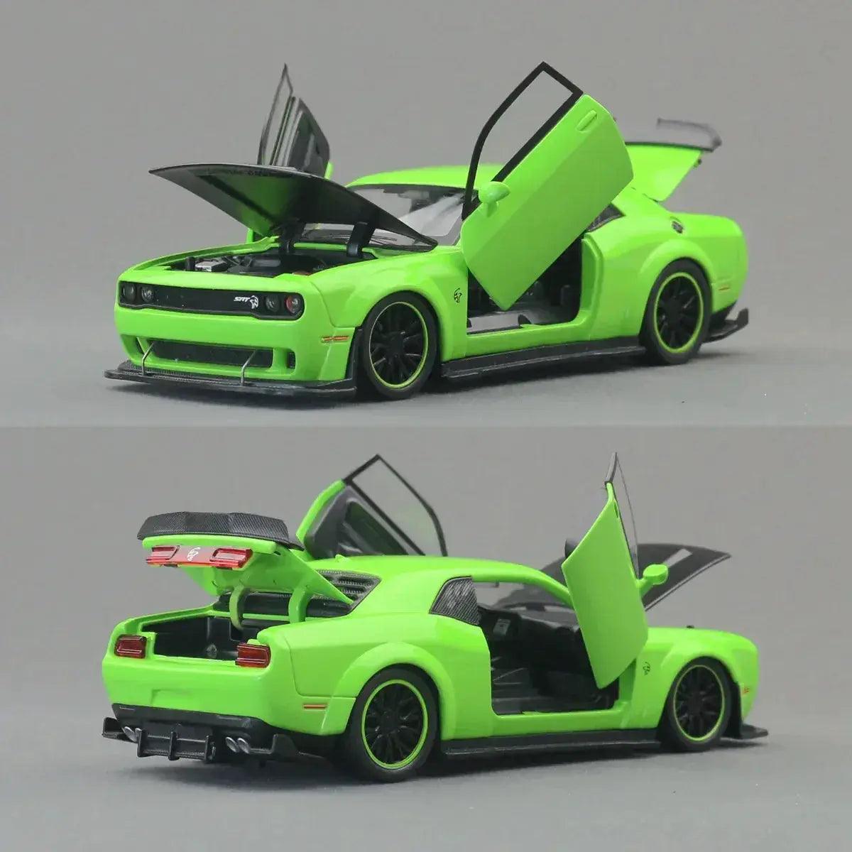  Dodge Challenger SRT Hellcat Diecast Car With Sound -  ToylandEU™