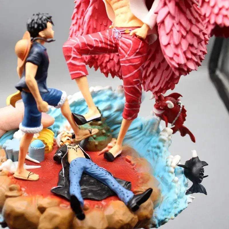 One Piece Battle Figures Doflamingo Luffy And Trafalgar Law - ToylandEU