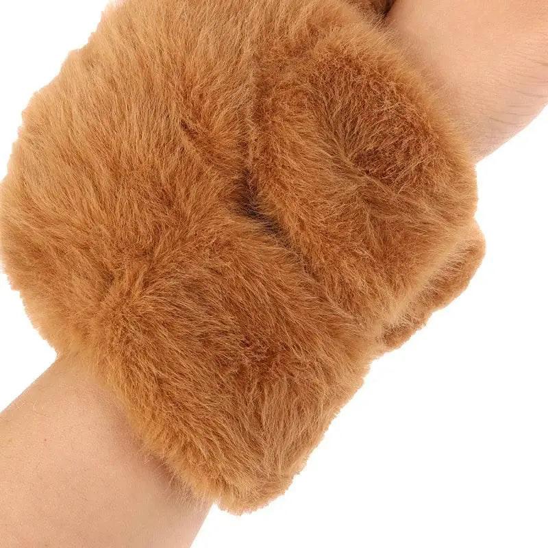  Bracelet Wrist Lying Down Doll Capybara Doll Snap Ring Cute Plush Toy -  ToylandEU™