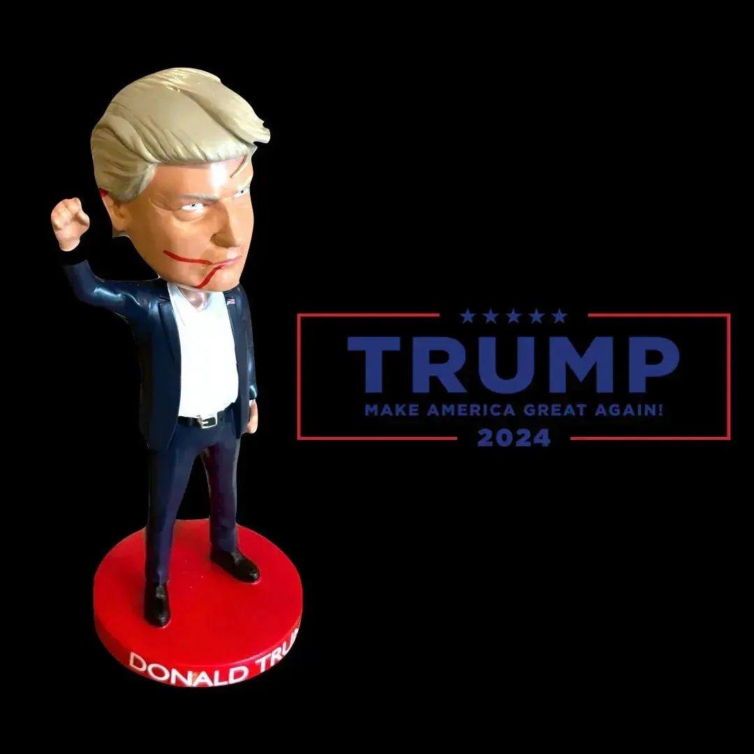  Donald Trump Bobblehead Keep Fighting Limited Edition -  ToylandEU™