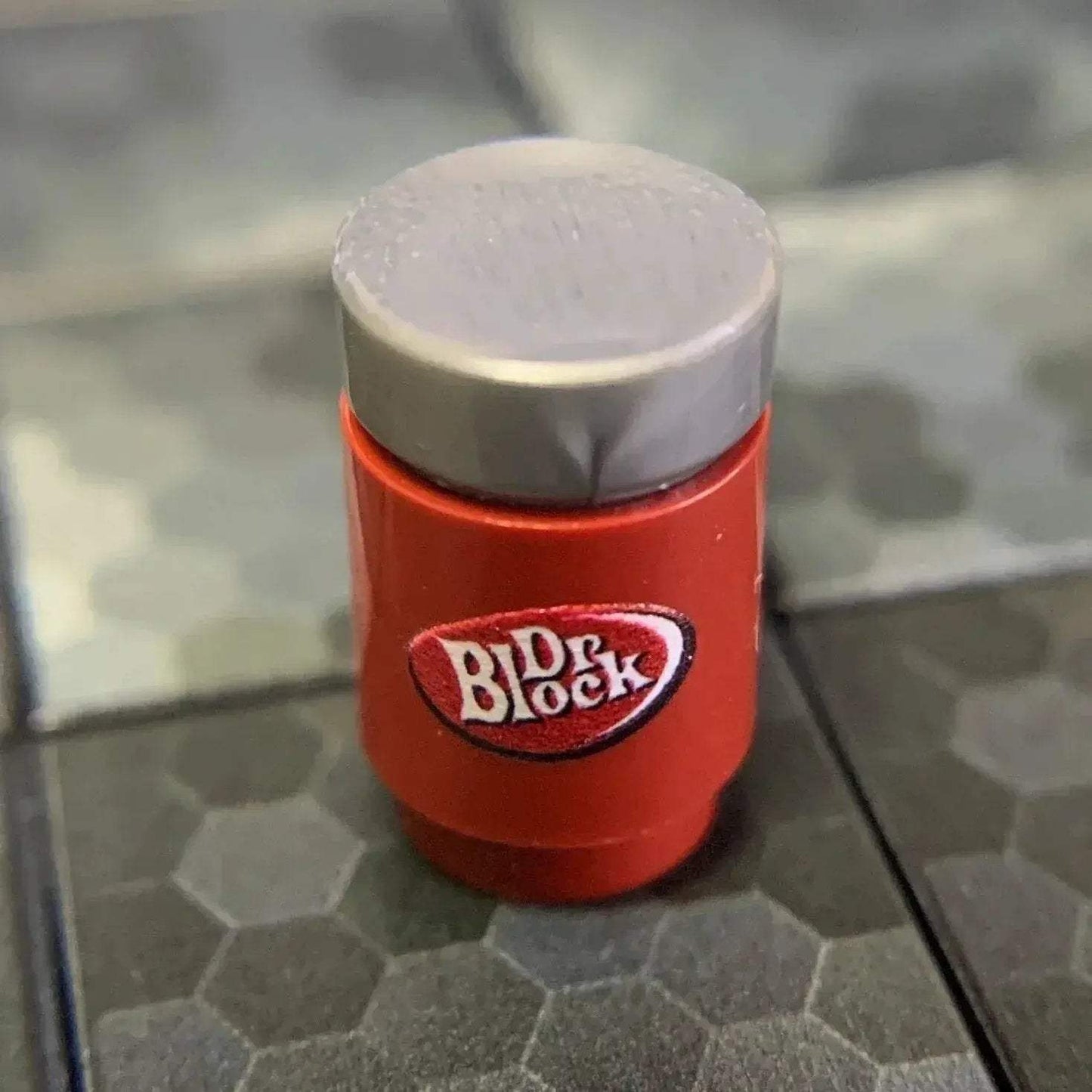 Dr. Block Soda Can made using LEGO parts - ToylandEU
