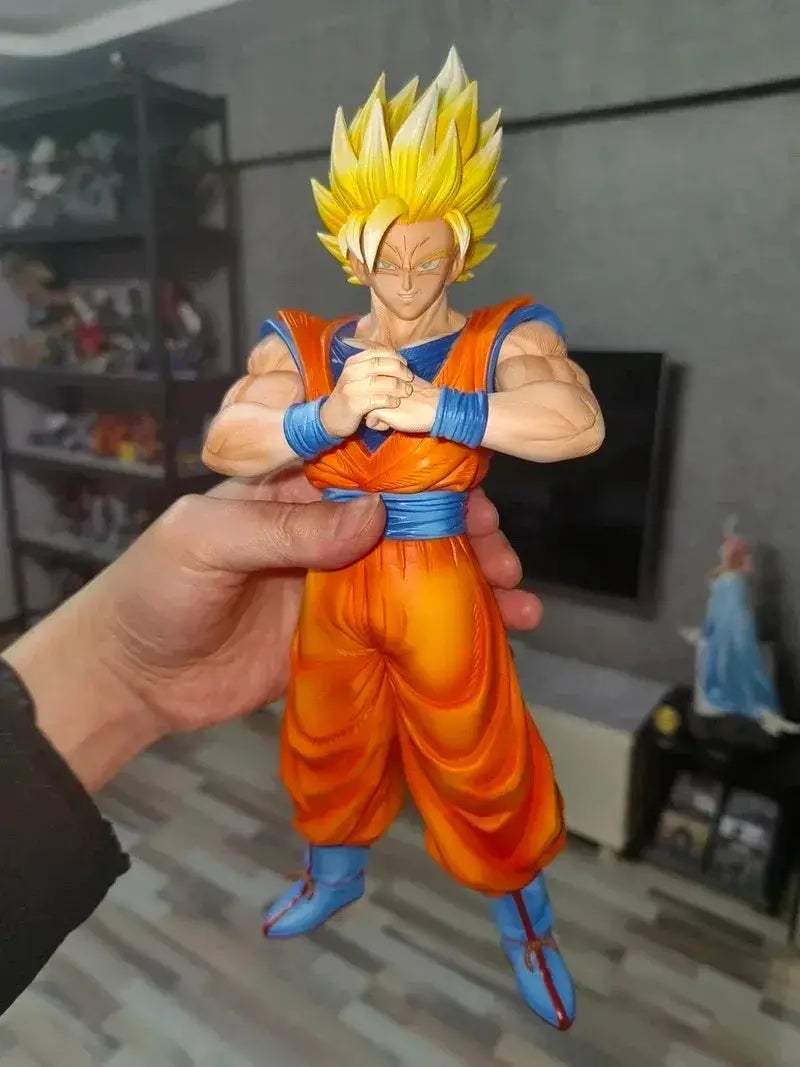 Dragon Ball Goku Super Saiyan Action Figure For Collectors - ToylandEU