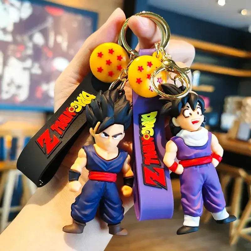 DBZ Keychain Set Featuring Super Saiyan Goku Collectibles - ToylandEU