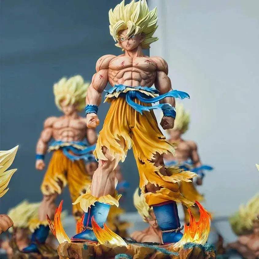 Dragon Ball Z Goku Figure With Replaceable Heads LED Base - ToylandEU