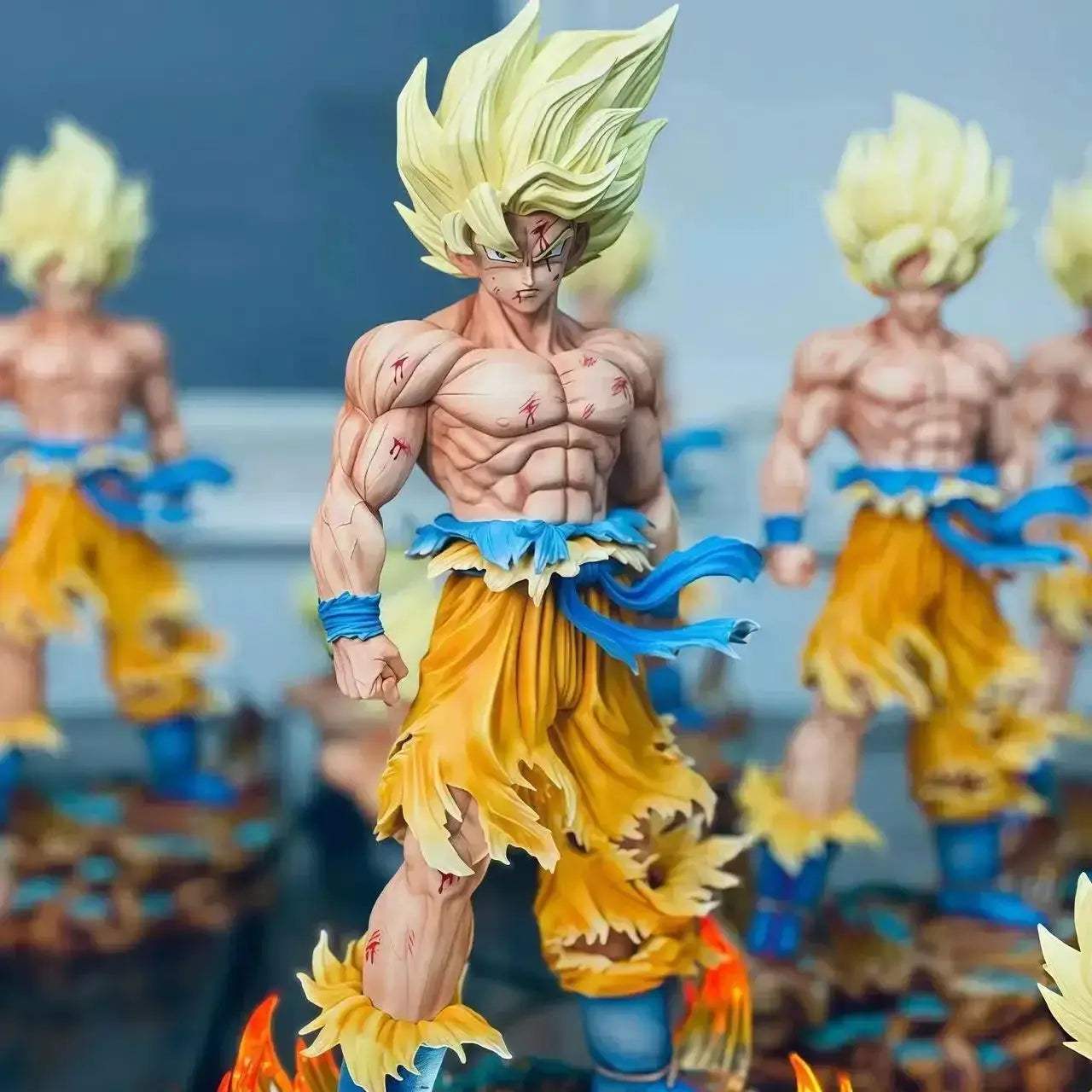 Dragon Ball Z Goku Figure With Replaceable Heads LED Base - ToylandEU