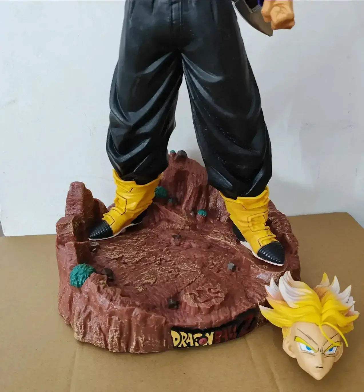 Dragon Ball Z Trunks Action Figure – Super Saiyan with Z Sword Statue (50 CM) - ToylandEU