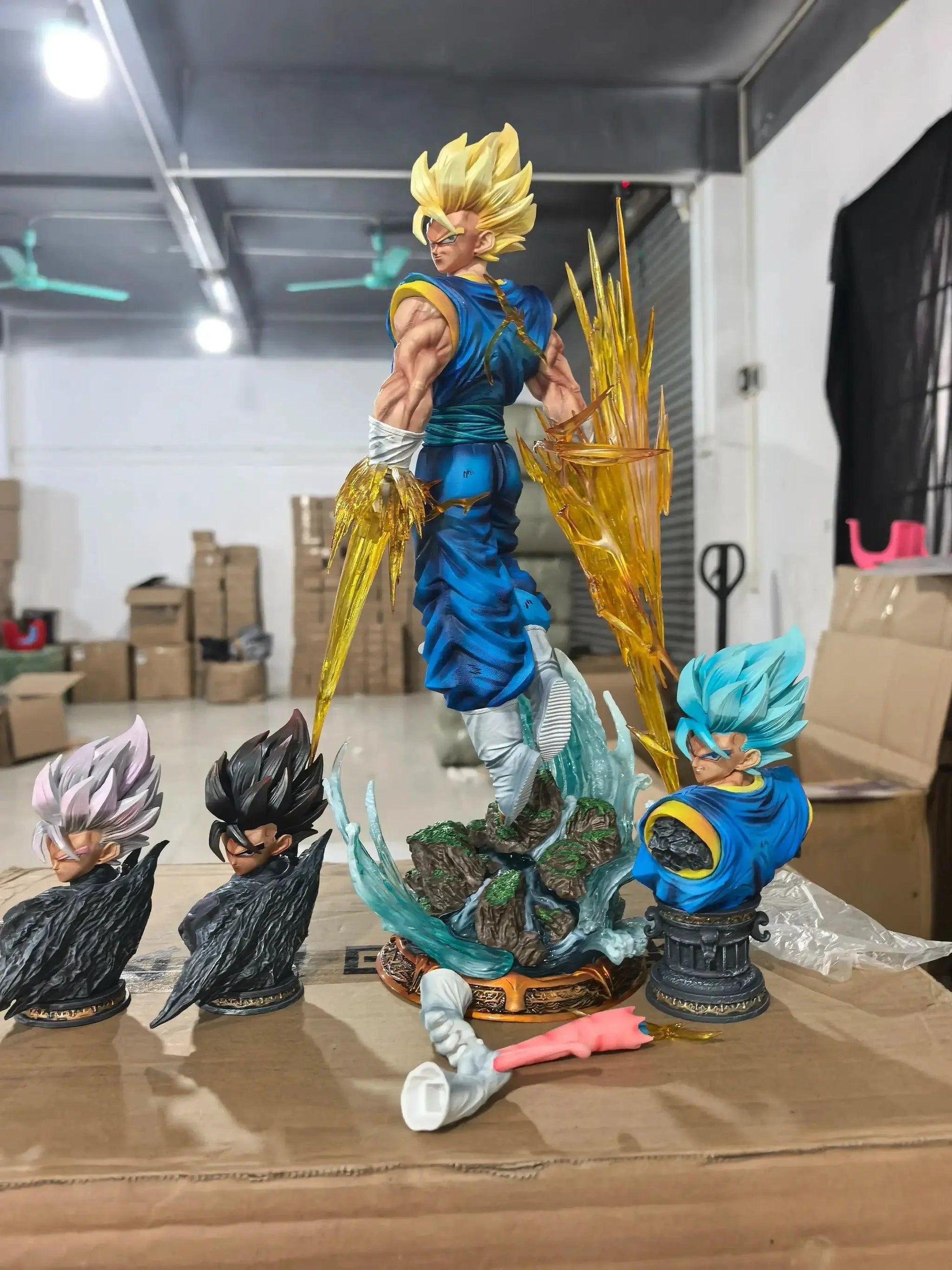  Dragon Ball Z Vegito LED Figure Interchangeable Heads -  ToylandEU™