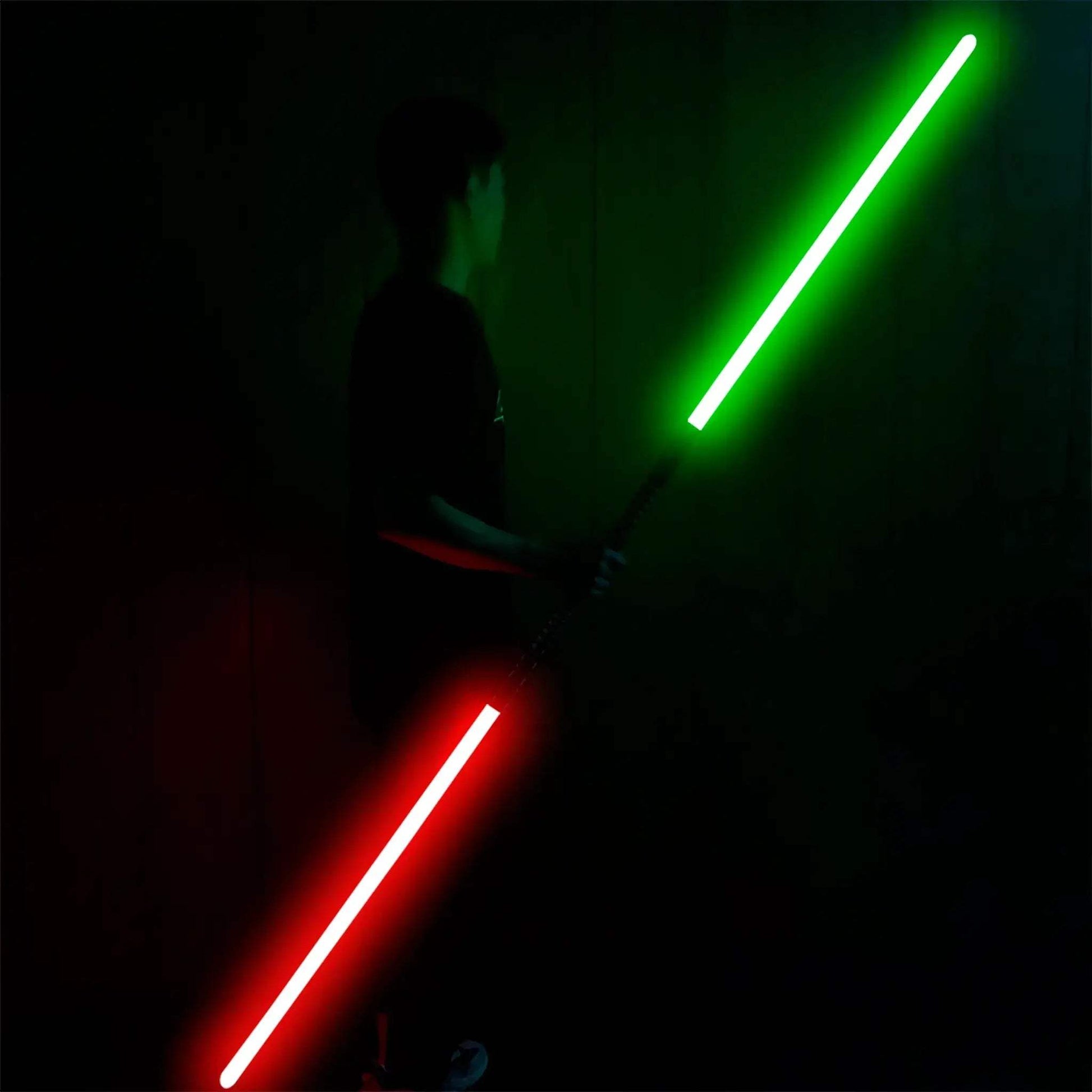 Dueling Lightsabers With 4 Sound Modes Black Metal Hilt - ToylandEU